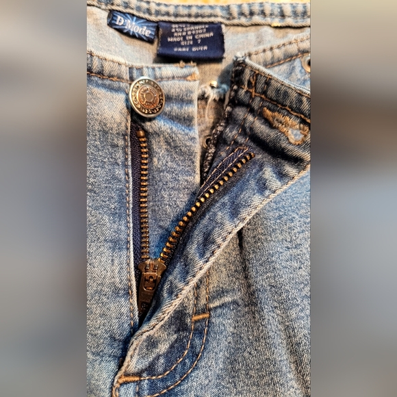 D'Mode Rivet Jeans - Picture 6 of 8